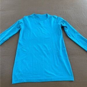 Lululemon Athletica Turquoise Long Sleeve Top